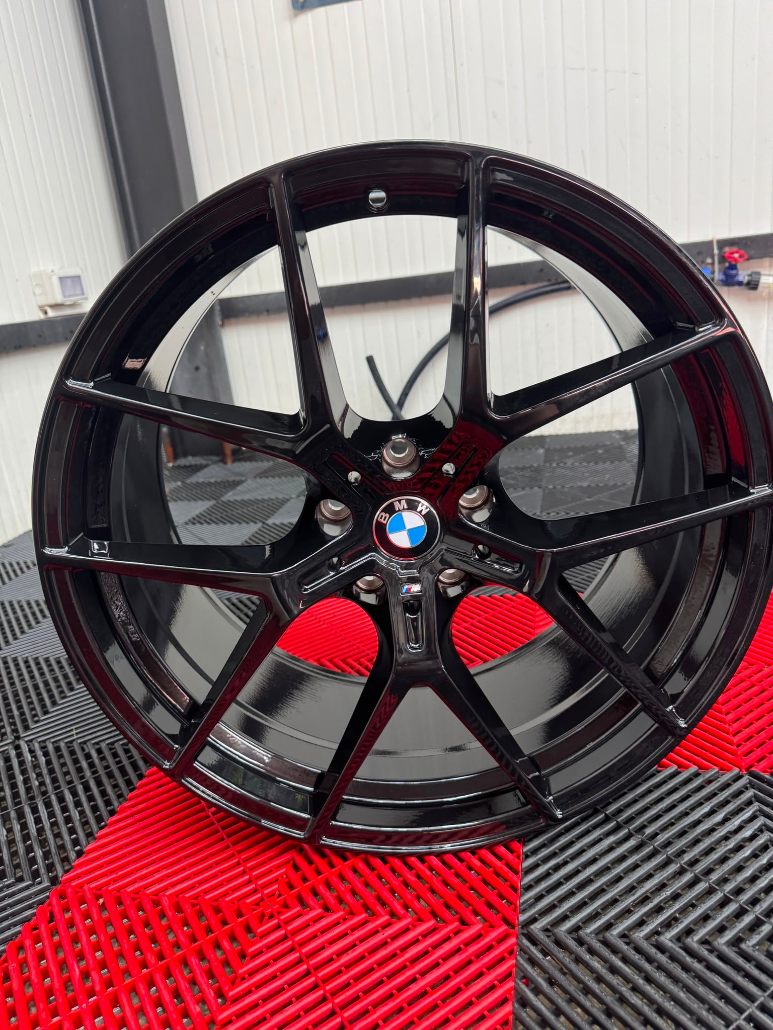 SET BMW STYLE R20 – Performanță. Design. Calitate.