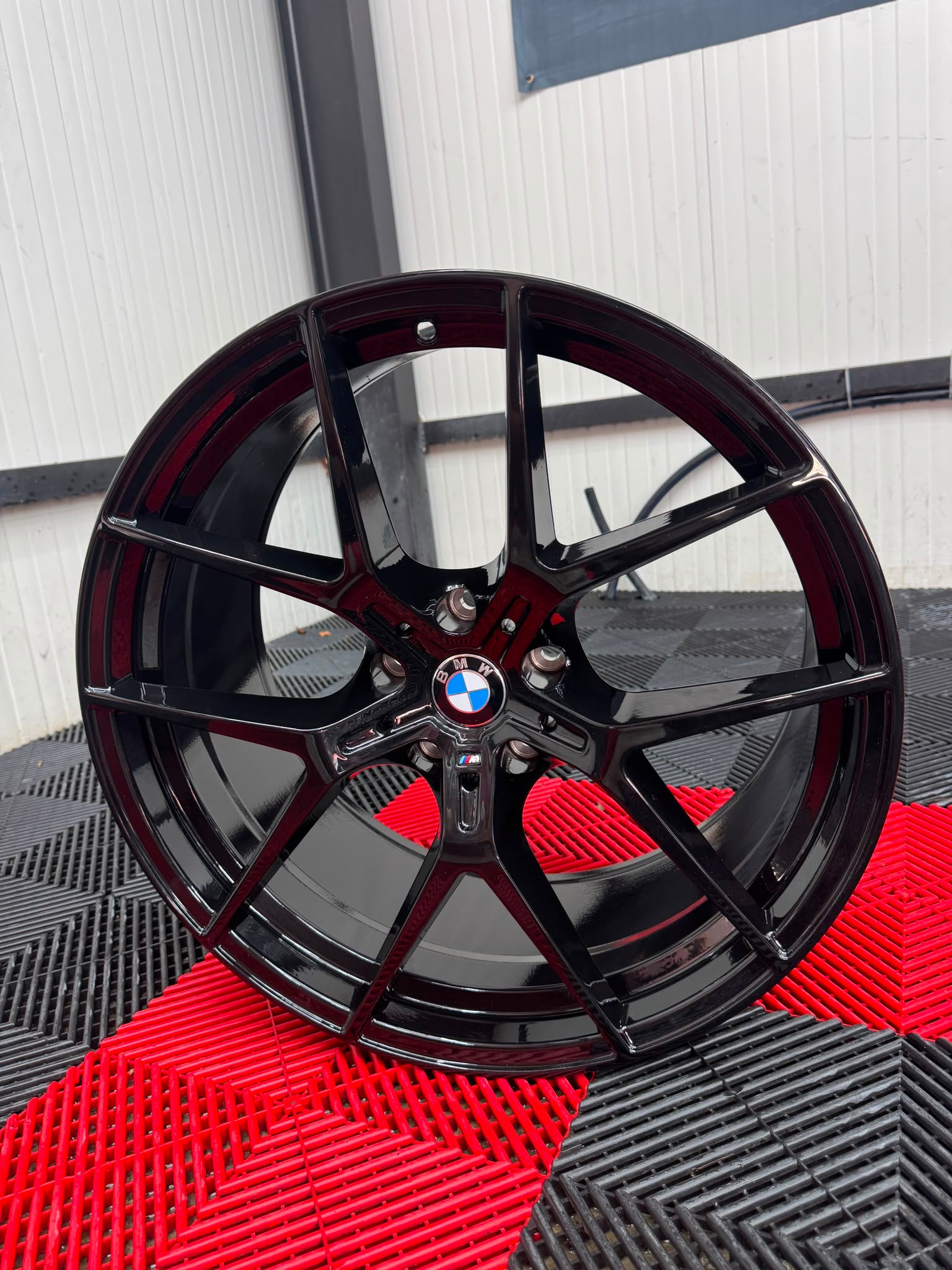 SET BMW STYLE R20 – Performanță. Design. Calitate.