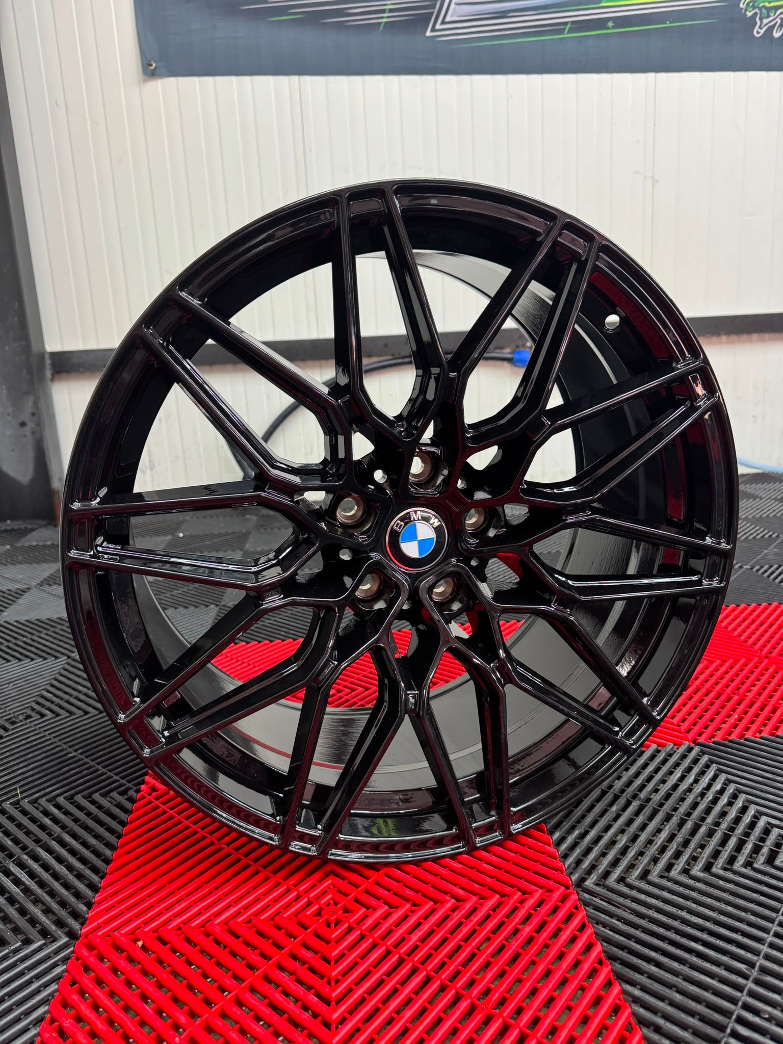 SET BMW STYLE R20 – Design. Performanță. Calitate.