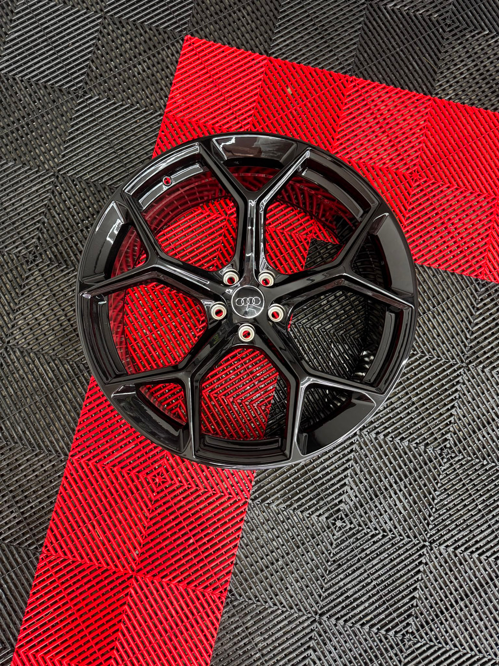 SET AUDI STYLE R21 – Design. Performanță. Calitate.