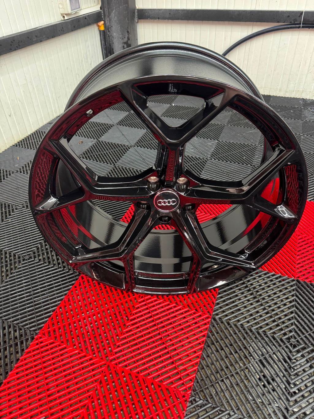 SET AUDI STYLE R21 – Design. Performanță. Calitate.