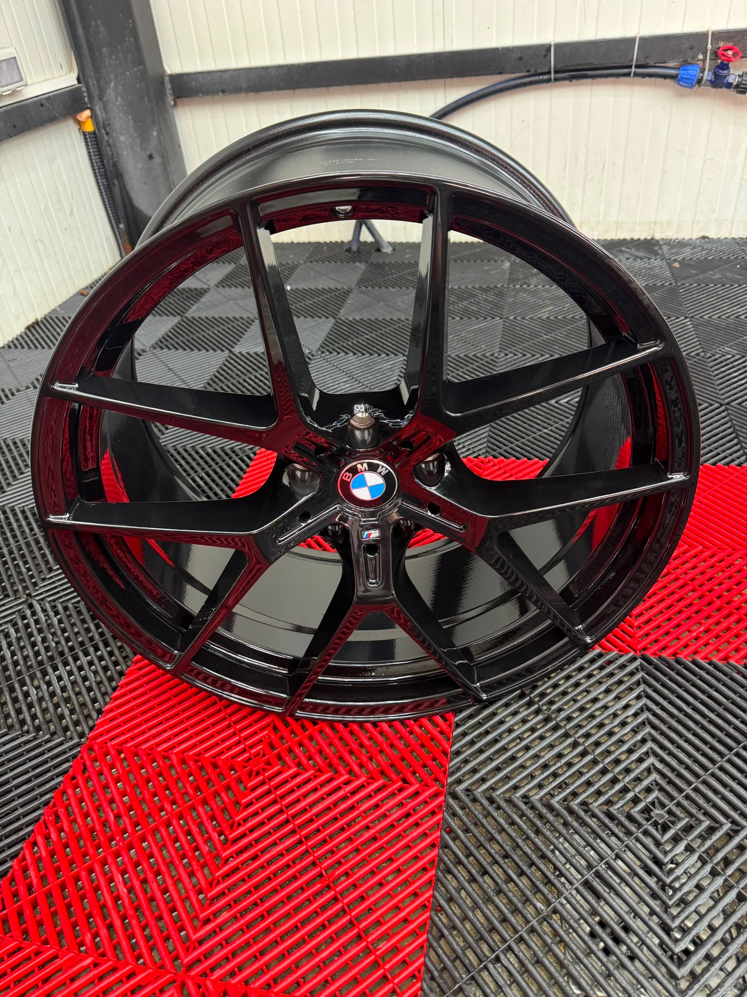 SET BMW STYLE R20 – Performanță. Design. Calitate.