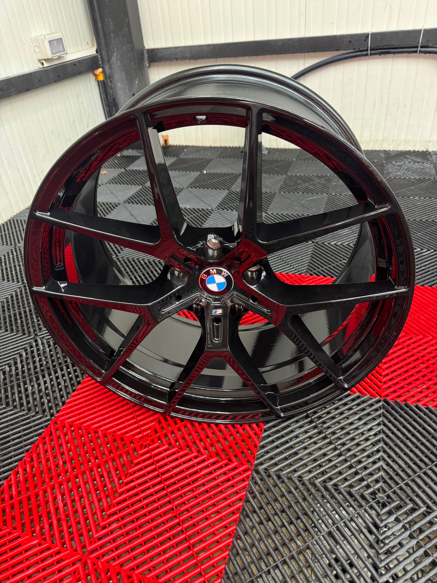SET BMW STYLE R20 – Performanță. Design. Calitate.